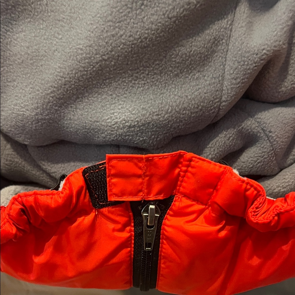 NEW 7 A.M. 212 Evolution Red Stroller blanket - Picture 7 of 11
